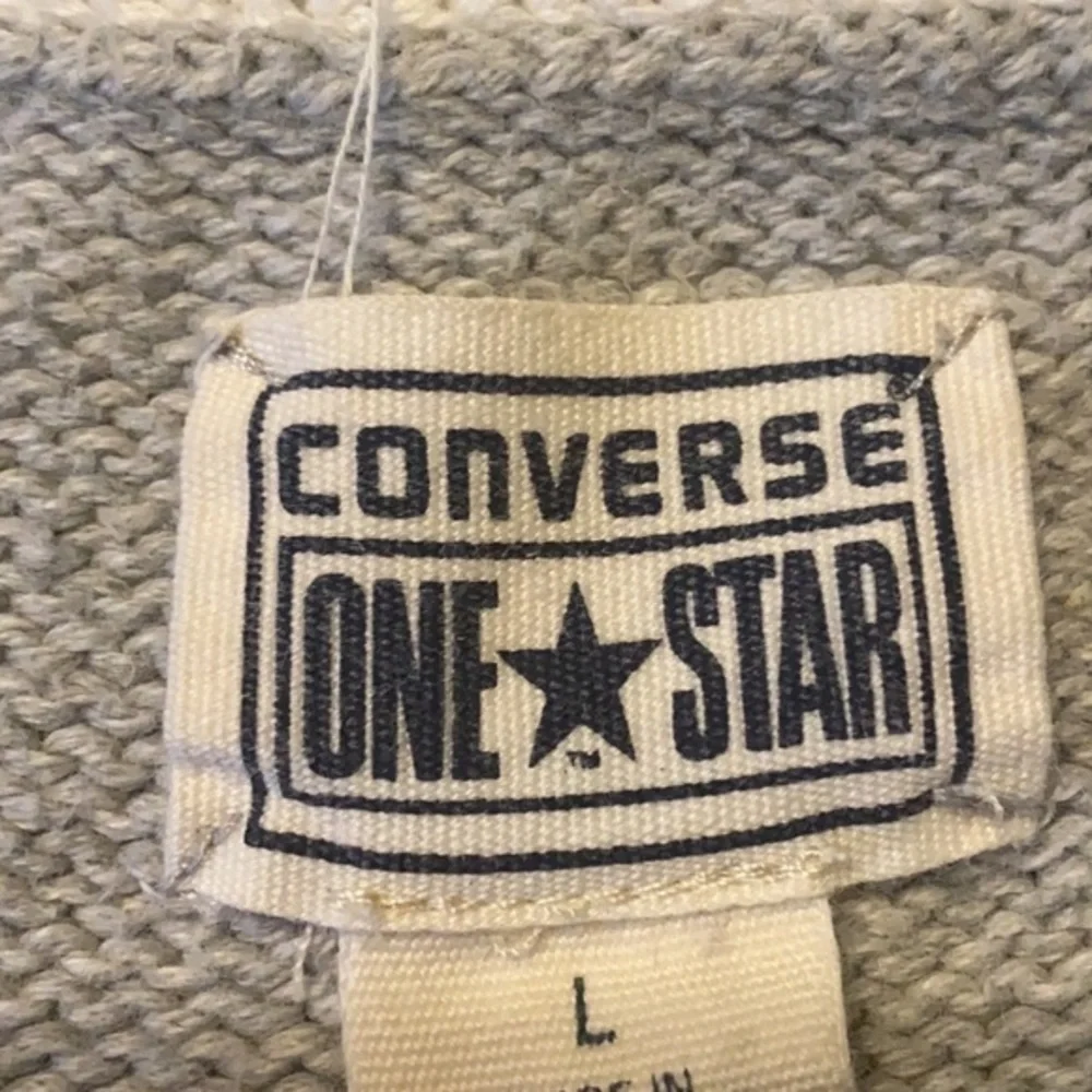 Converse Sweater V-Neck women’s large gray
